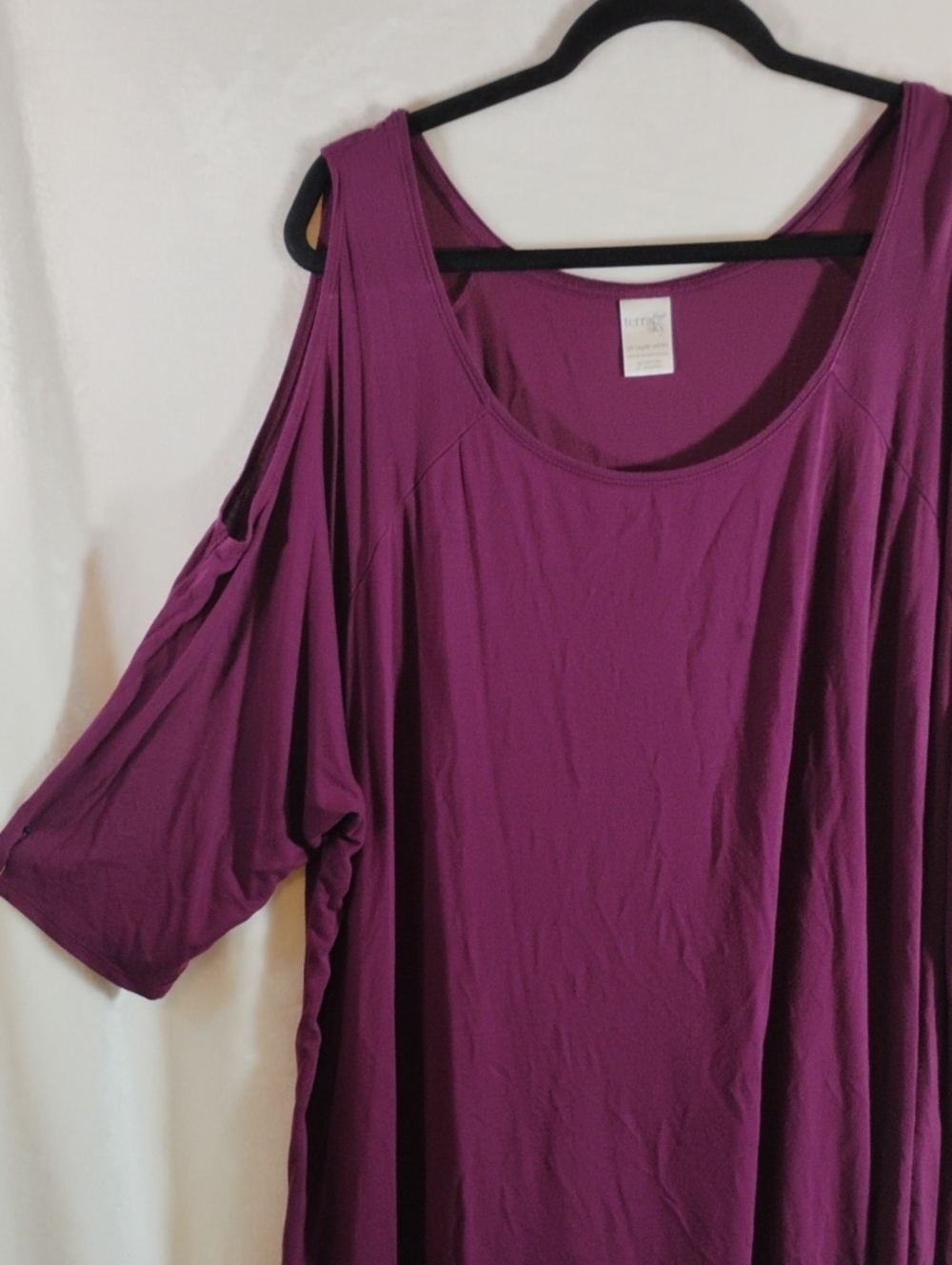 Terra & Sky Cold-Shoulder Scoop Neck Tunic - Plum 3X - Picture 2 of 8